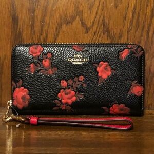 NWT-Coach-Long Zip Around Continental Wallet-Roses🌹Floral-Black & Red-$318